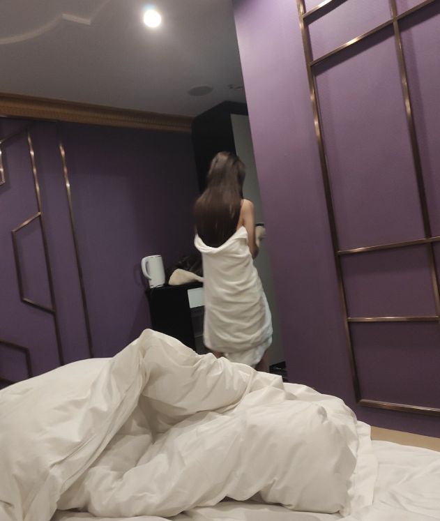 01小妹兼职 176cm高挑御姐 叫声销魂 满满的征服感